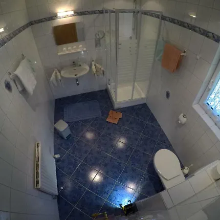 Gastehaus Reichle 4* タンハイム