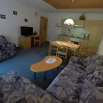 招待所 Gastehaus Reichle 4*